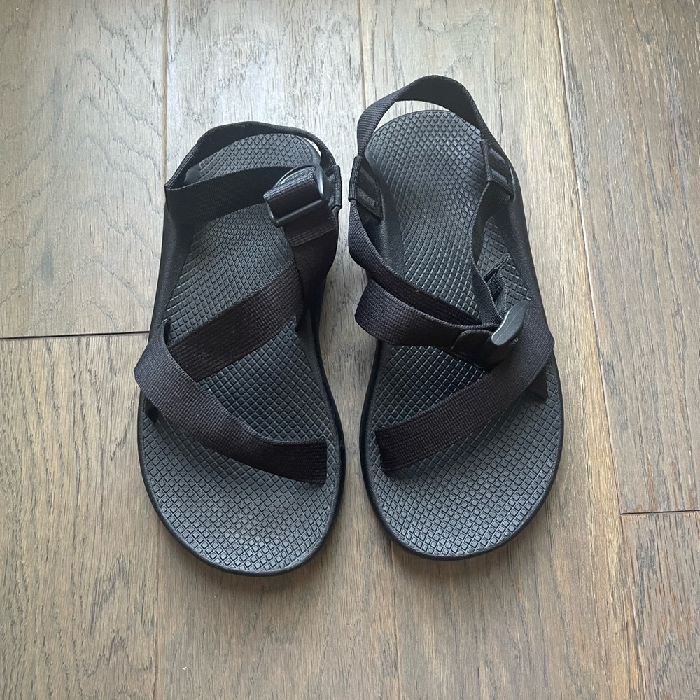 Mens Chacos Size 8